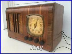 Tube Radio Vintage FADA 461K Tested display lights and gets a Radio Station