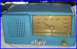 Turquoise Blue Model #412 GE Vintage Tube Radio Turquoise Blue Model #412 GE Vintage Tube Radio