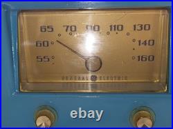 Turquoise Blue Model #412 GE Vintage Tube Radio Turquoise Blue Model #412 GE Vintage Tube Radio