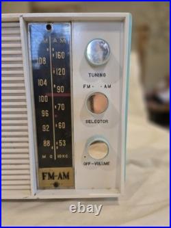 Turquoise Blue & White 1963 Olympic Model AFM-20 Tube AM FM Radio Works Vtg