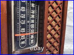 Unmolested Vintage Tube GE General Electric Radio Art Deco Model 221 Wood Case