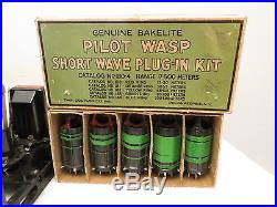 VINTAGE 1920s MUSEUM DISPLAY OF AN ANTIQUE PILOT WASP RADIO + COILS IN THE BOX