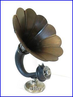 VINTAGE 1920s OLD AMPLION ANTIQUE WOOD FLOWER PETAL ANTIQUE RADIO SPEAKER