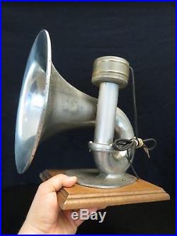 VINTAGE 1920s OLD ANTIQUE RARE TRIMM NICKEL PLATED RADIO GRAND HORN SPEAKER