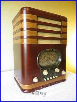 VINTAGE 1930s CLASSIC ZENITH ANTIQUE TOMBSTONE DEPRESSION ERA ART DECO OLD RADIO