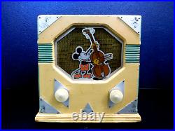 VINTAGE 1930s OLD WALT DISNEY EMERSON ANTIQUE MICKEY MOUSE GREEN & IVORY RADIO