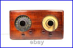 VINTAGE 1930s OLD WILCOX GAY MID CENTURY ART DECO DEPRESSION ERA ANTIQUE RADIO