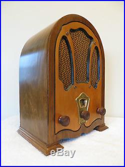 VINTAGE 1931 GREYBARETTE DEPRESSION ERA RESTORED OLD ANTIQUE CATHEDRAL RADIO