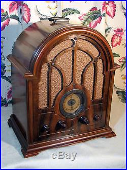 VINTAGE 1933 GENERAL ELECTRIC (GE) MODEL K-64 CATHEDRAL BC AND SW TUBE RADIO