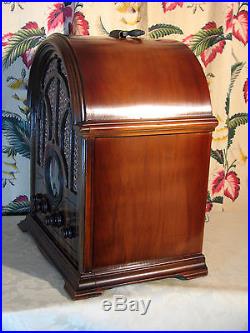 VINTAGE 1933 GENERAL ELECTRIC (GE) MODEL K-64 CATHEDRAL BC AND SW TUBE RADIO