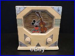 VINTAGE 1933 OLD WALT DISNEY EMERSON RARE MICKEY MOUSE GREEN AND IVORY RADIO