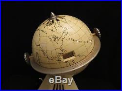 Vintage 1933 Raymond Loewy Old World Colonial Globe Art Deco Bakelite Map Radio