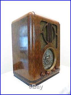 Vintage 1937 Old Zenith Black Dial Art Deco Tube Radio