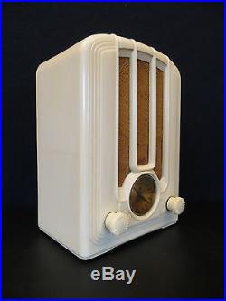 Vintage 1938 Emerson Antique Depression Era Old Midget Tombstone Bakelite Radio