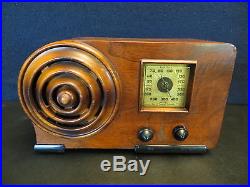 Vintage 1939 Emerson Art Deco Old MID Century Ingraham Bullseye Facade Radio