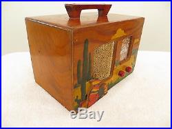 VINTAGE 1939 RCA VICTOR OLD SOUTH WEST FACADE ANTIQUE WESTERN TUBE WOOD RADIO