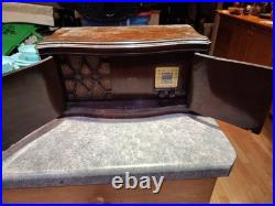 VINTAGE 1940s Brunswick Wood Tabletop TUBE RADIO Tested Works! Very Rare