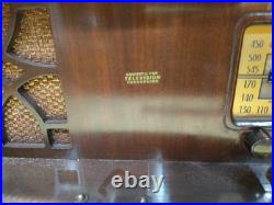 VINTAGE 1940s Brunswick Wood Tabletop TUBE RADIO Tested Works! Very Rare