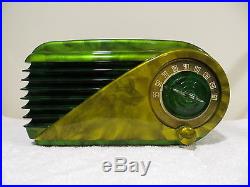 VINTAGE 1940s FARNSWORTH BULLET ART DECO & SWIRLED CATALIN COLORS BAKELITE RADIO