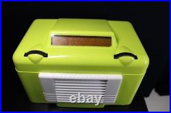 VINTAGE 1940s FROG EYE RADIO ART DECO MID CENTURY MODERN RADIO RESTORED, PLAYS