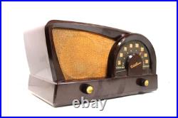 VINTAGE 1940s TRUETONE ART DECO OLD MID CENTURY MODERN BOOMERANG ANTIQUE RADIO VINTAGE 1940s TRUETONE ART DECO OLD MID CENTURY MODERN BOOMERANG ANTIQUE RADIO