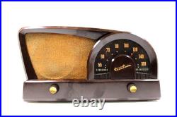 VINTAGE 1940s TRUETONE ART DECO OLD MID CENTURY MODERN BOOMERANG ANTIQUE RADIO VINTAGE 1940s TRUETONE ART DECO OLD MID CENTURY MODERN BOOMERANG ANTIQUE RADIO