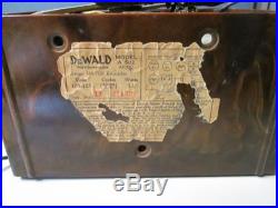 VINTAGE 1946 CATALIN RADIO DeWALD STEP TOP A502 MARBLE BROWN TUBE BAKELITE