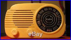 Vintage 1946 Fada 845 Am Tube Radio Marbled Butterscotch Bullet Style Works