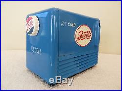 VINTAGE 1950 PEPSI COOLER OLD ANTIQUE BLUE SODA COIN OP COLA MACHINE TUBE RADIO