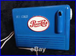 VINTAGE 1950 PEPSI COOLER OLD BLUE BAKELITE TUBE RADIO RETRO MODERN