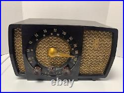 VINTAGE 1950'S ZENITH MODEL S-17366 VACUUM TUBE AM/FM RADIO Antique Bakelite