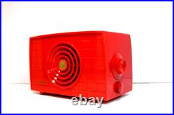 VINTAGE 1950s JET AGE MICHELL SOLID ATOMIC RED CRACK FREE OLD ANTIQUE TUBE RADIO