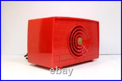 VINTAGE 1950s JET AGE MICHELL SOLID ATOMIC RED CRACK FREE OLD ANTIQUE TUBE RADIO
