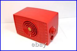 VINTAGE 1950s JET AGE MICHELL SOLID ATOMIC RED CRACK FREE OLD ANTIQUE TUBE RADIO
