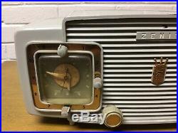 VINTAGE 1950s OLD EAMES ERA ZENITH ANTIQUE CLOCK TUBE RADIO MID CENTURY MODERN