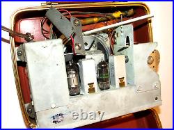 VINTAGE 1950s SPARTON 301 AM PORTABLE TUBE RADIO! WORKS! AC/BATTERY! LEATHERETTE