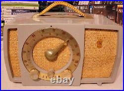 VINTAGE 1950s ZENITH AM-FM TUBE RADIO 7HO2Z2 tested And WORKS GREAT CONDITION