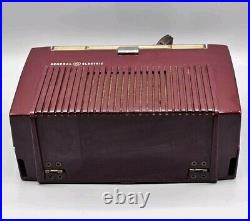 VINTAGE 1952 General Electric Burgundy 4-Tube Portable AM Radio, Model 607