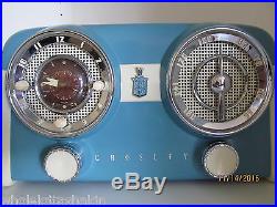 VINTAGE 1953 CROSLEY D25 Blue/White Painted BAKELITE AM Clock RADIO