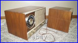 VINTAGE 1960s ZENITH MODEL MJ1035-1 LONG DISTANCE STEREO AM FM RADIO with SPEAKER