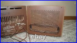 VINTAGE 1960s ZENITH MODEL MJ1035-1 LONG DISTANCE STEREO AM FM RADIO with SPEAKER