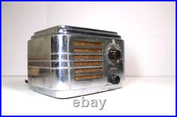 VINTAGE 30s SILVER DEPRESSION ERA ORIGINALCHROME CABINET ANTIQUE OLD TUBE RADIO