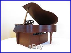 VINTAGE 40s OLD CLASSICAL ANTIQUE WOOD GENERAL TELEVISION GRAND PIANO TUBE RADIO