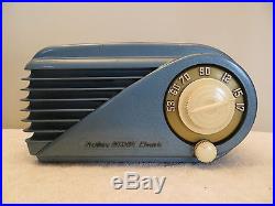 VINTAGE 40s OLD METALIC BLUE NORTHERN ELECTRIC ART DECO BAKELITE BULLET RADIO