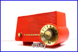 VINTAGE 50, s MOTOROLA RED DRAGSTER 5T22W BAKELITE MACHINE AGE TUBE ANTIQUE RADIO