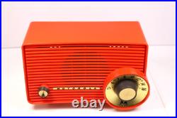 VINTAGE 50, s MOTOROLA RED DRAGSTER 5T22W BAKELITE MACHINE AGE TUBE ANTIQUE RADIO