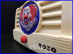 VINTAGE 50s OLD MID CENTURY ANTIQUE CELLULOID BOZO THE CLOWN LIGHT UP TUBE RADIO