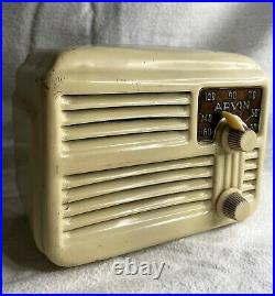 VINTAGE Arvin 444A Tube Radio 1947 WHITE