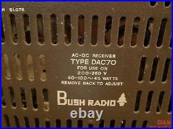 VINTAGE BUSH BAKELITE VALVE TUBE RADIO TYPE DAC70 MWithLW LOOKS AND WORKS FAB