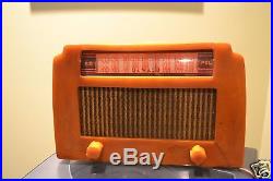VINTAGE DeWald MODEL 502-A BAKELITE RADIO Butterscotch Case Nice! Works